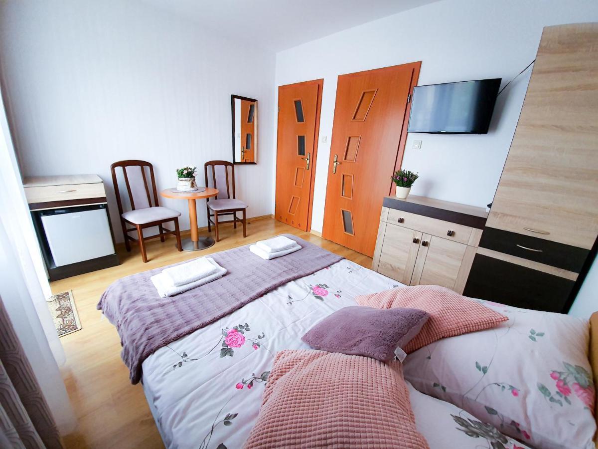 Villa Roza Pokoje & Apartamenty Łeba Buitenkant foto