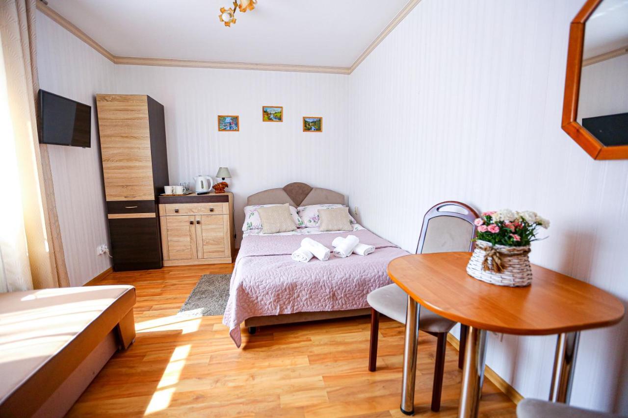 Villa Roza Pokoje & Apartamenty Łeba Buitenkant foto